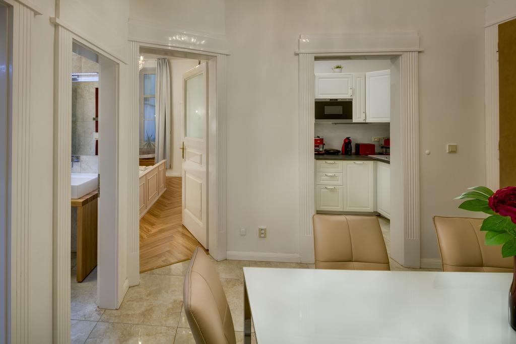 Dusni - Old Town Apartment ปราก ภายนอก รูปภาพ